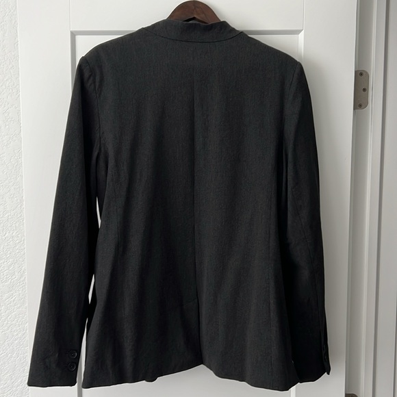 Old Navy Charcoal Women’s Tall Blazer - Picture 3 of 3